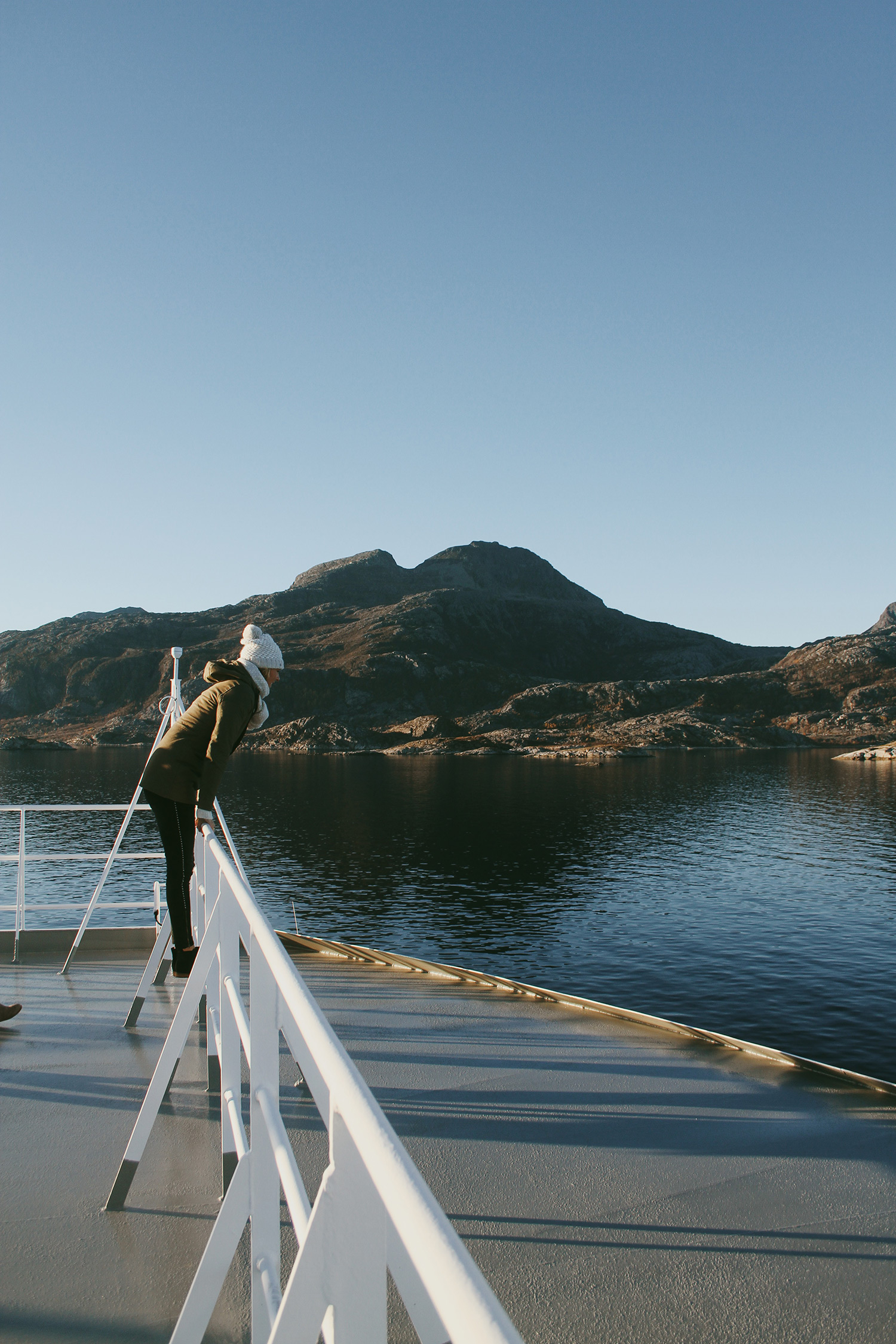 A #ROXYSneakPeek Behind our Photoshoot in Norway with Mainei Kinimaka